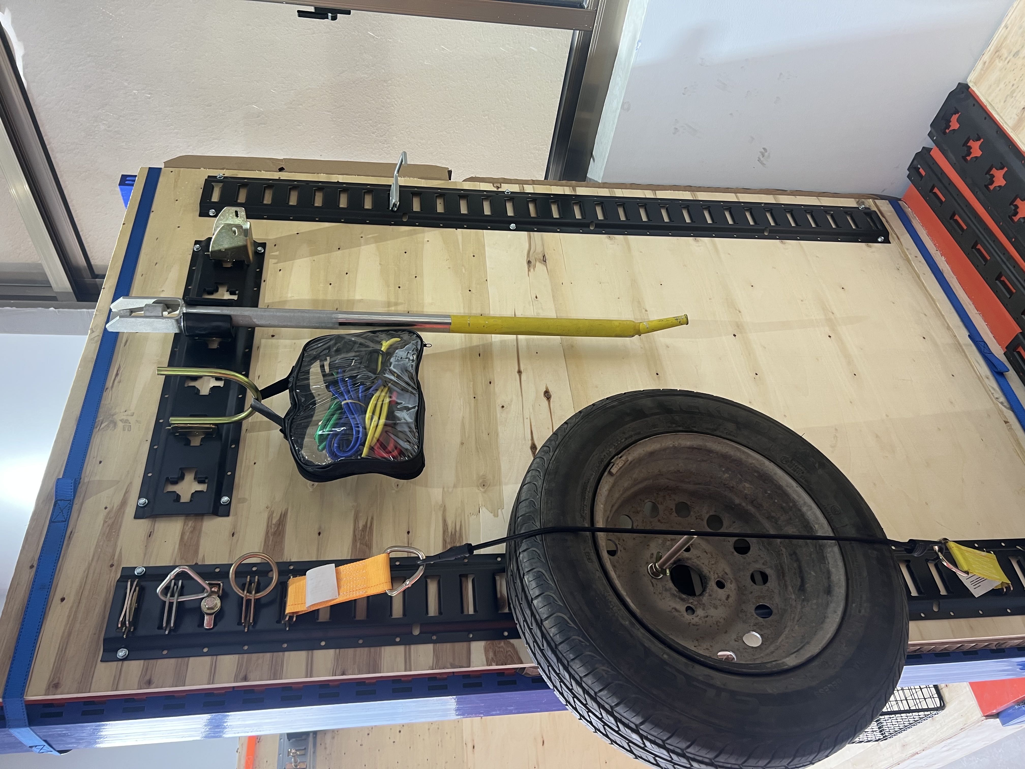 ห้องนิทรรศการ e-track ใหม่ของบริษัท